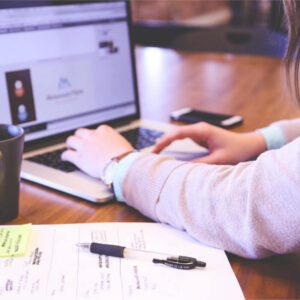 ejemplos de estrategias financieras a corto plazo